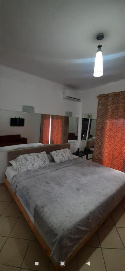Studio Avec Piscine De Luxe Cabo Negro Esterno foto